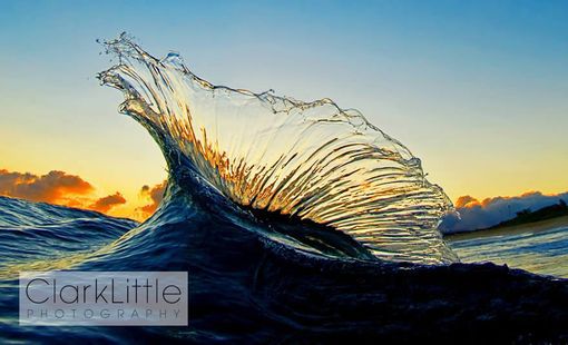 Einmalige Wellenfotos vom Fotografen Clark Little