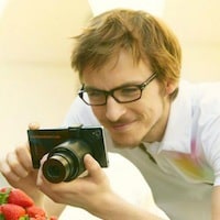 Erste Fotos von Sony’s Bodyless Lens, die aus deinem Smartphone eine vollwertige Kamera macht