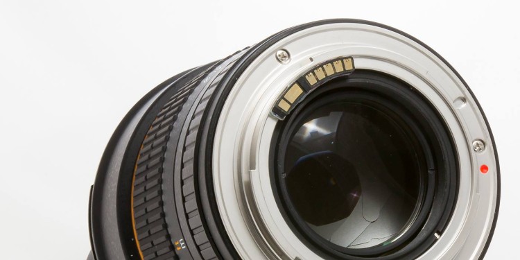 Einbau-Tipps: Dandelion Autofokus-Confirm-Chip und das Walimex Pro 85 mm 1:1,4 IF-Objektiv