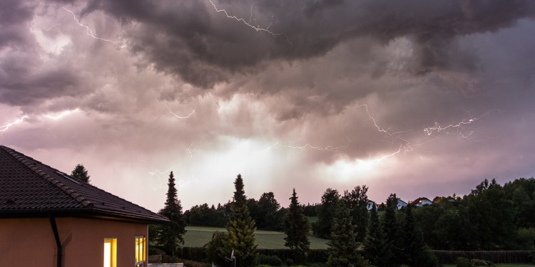 Intervallauslöser für Gewitterfotos ganz einfach und billig