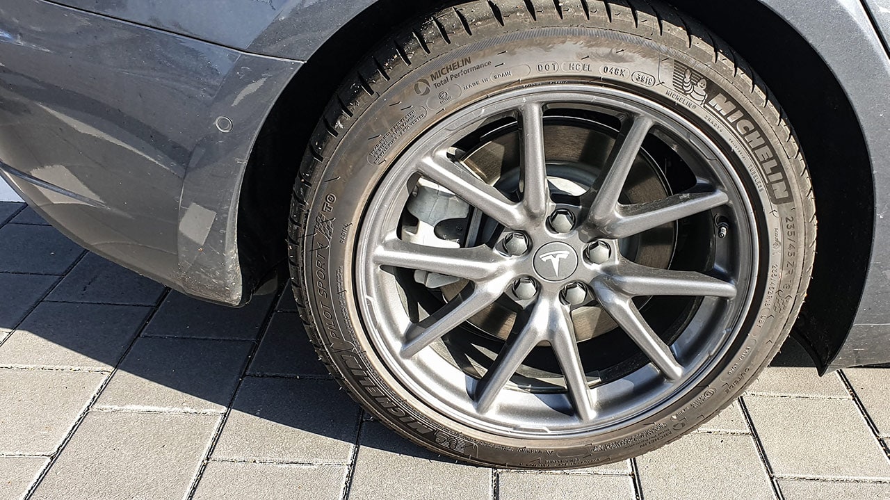 Die Werksbereifung meines Tesla Model 3