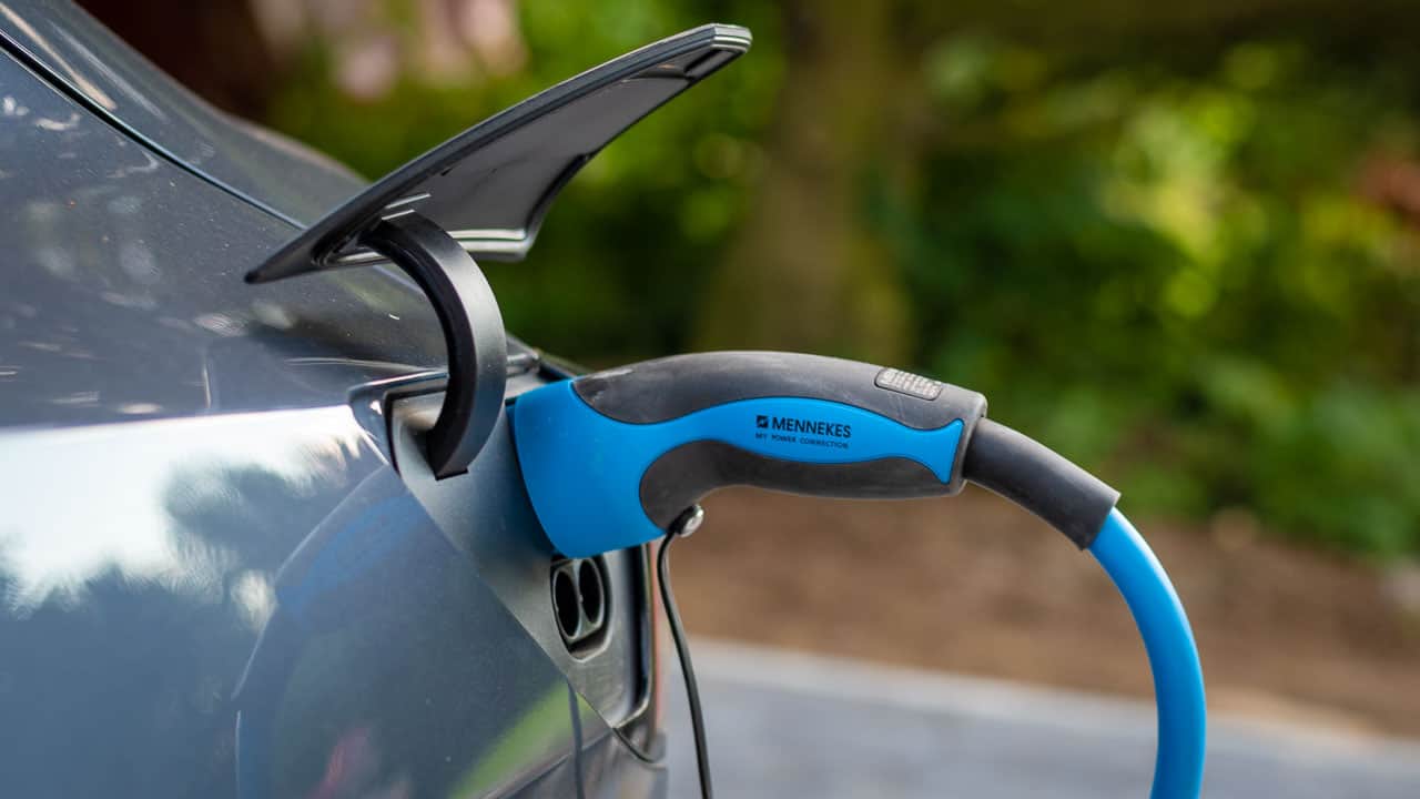 Wie viel verbraucht und kostet unser Tesla Model 3 LR wirklich?