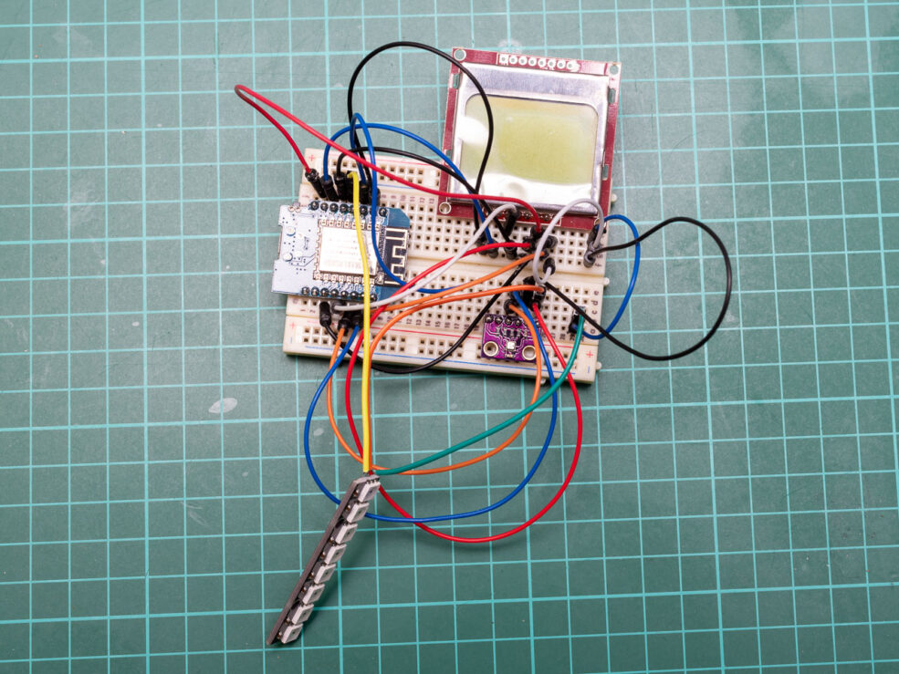 Testaufbau auf einem Breadboard