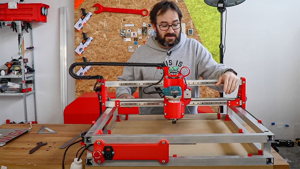 Stabile CNC-Fräse zum Selberbauen: Miranda CNC