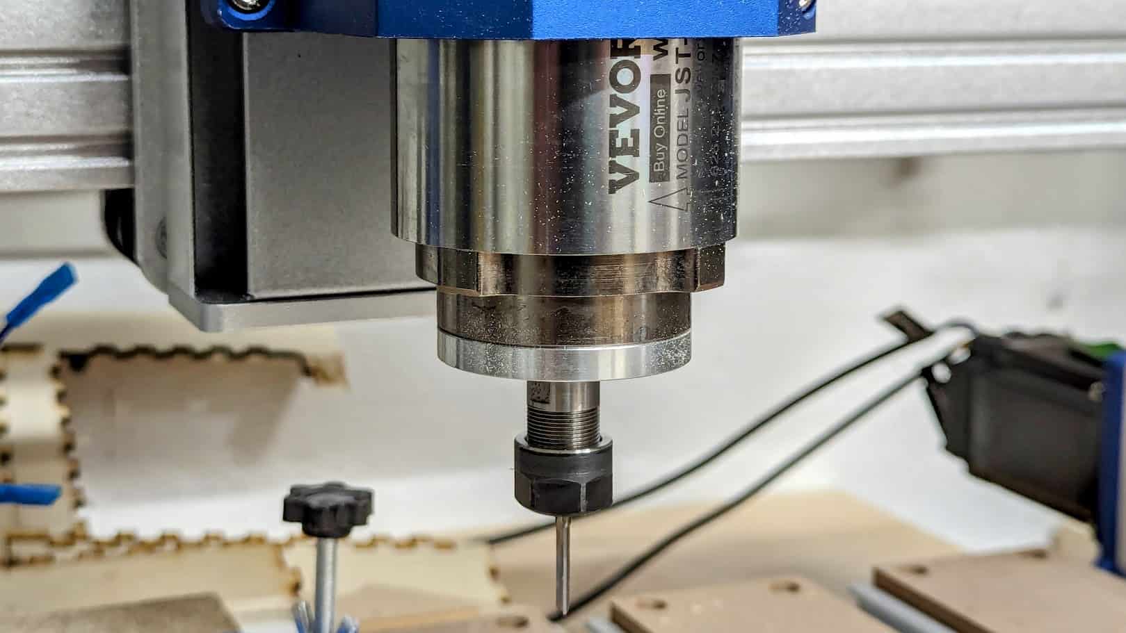 Neues von meiner SainSmart Genmitsu PROVerXL 4030 V2 CNC-Fräse – die 1,5 kW Vevor-Spindel ist am Start